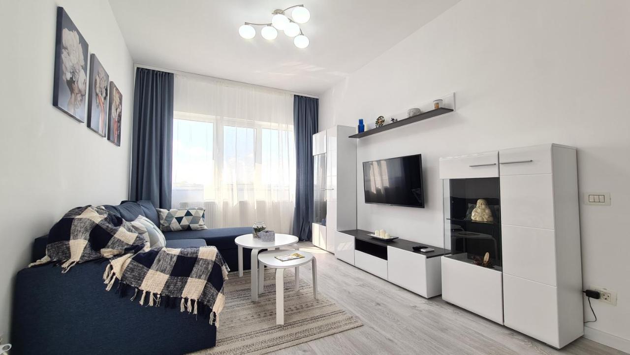 Bright Stylish Apartment In Pitesti Питешти Экстерьер фото